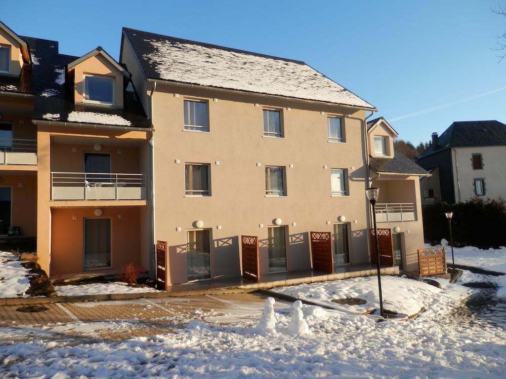 Aux Balcons Du Sancy Picherande Exterior foto