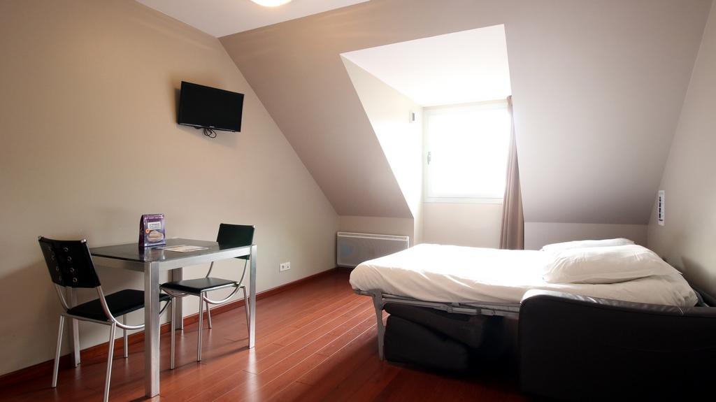Aux Balcons Du Sancy Picherande Exterior foto